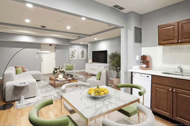 Photo - 7 4th St Condo Unit L1