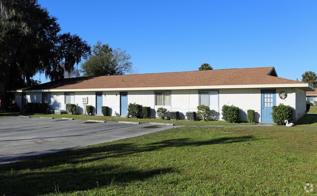 Deland River Apartments - Deland River Apartments