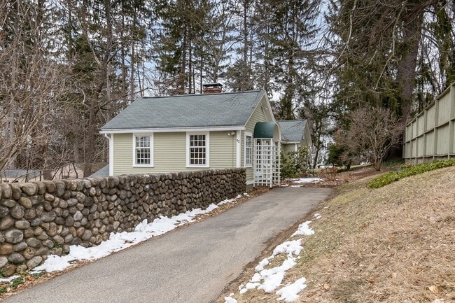 Photo - 92 Farmers Row