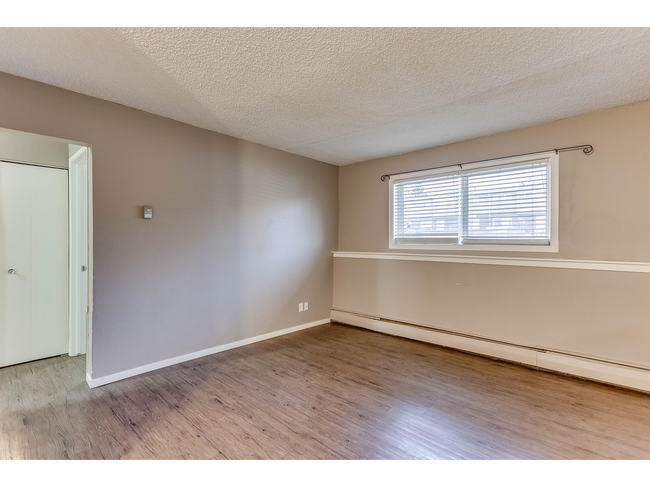 Photo - Elliston Place