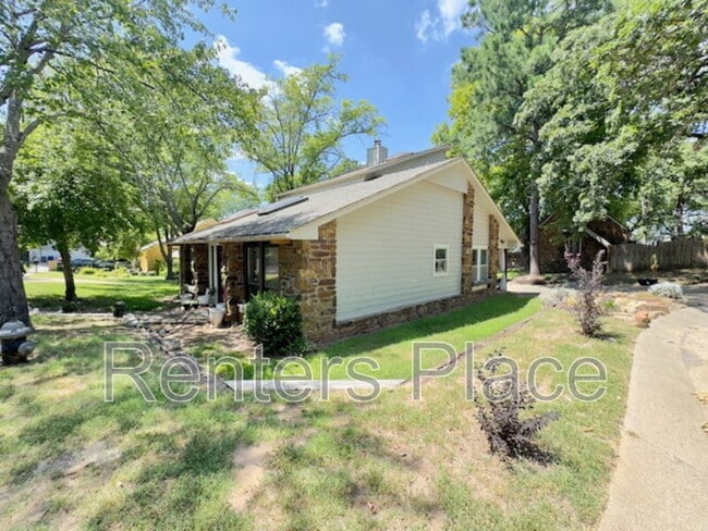 Photo - 6315 E 98th Pl