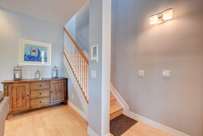 Photo - 290 NE 5th Ave