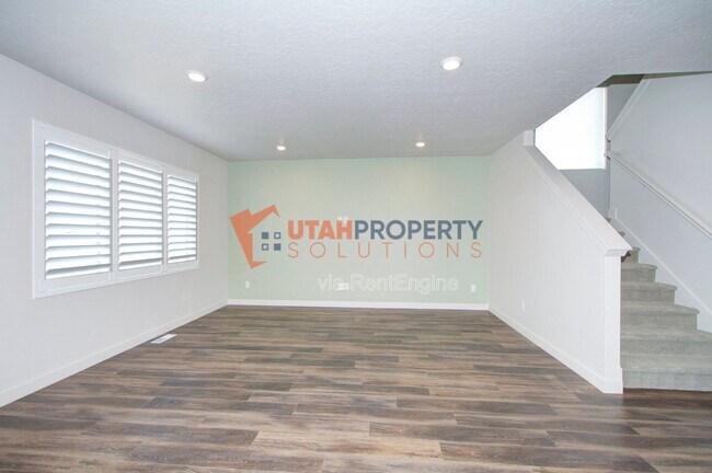 Photo - 2697 N Snowberry Dr