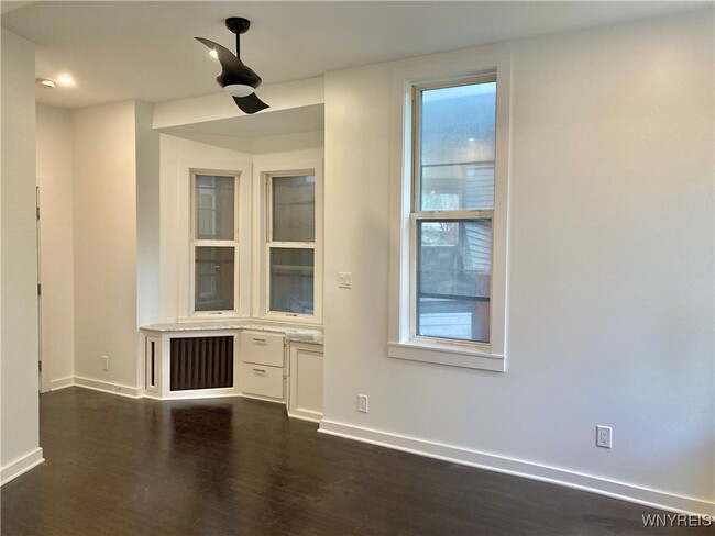 Photo - 58 Trinity Pl