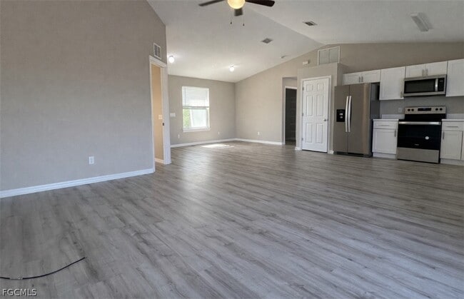 Photo - 3108 73rd St W