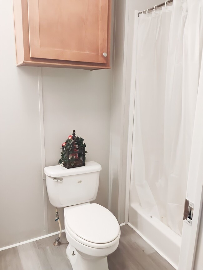 Photo - 110 N Michigan St