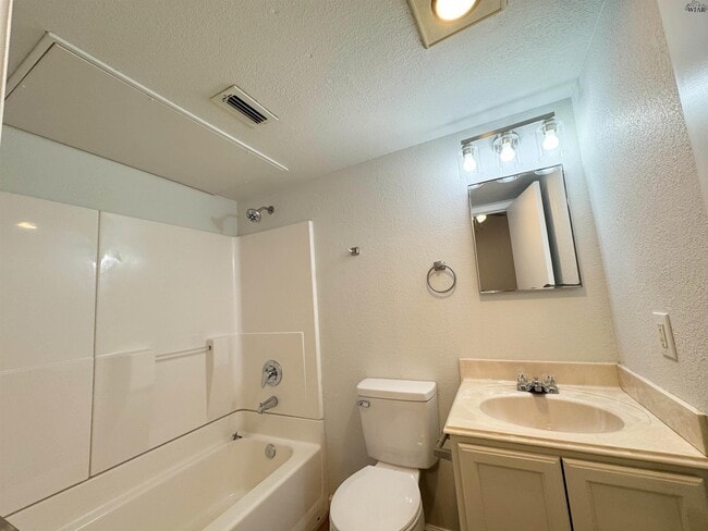 Photo - 4621 Johnson Rd