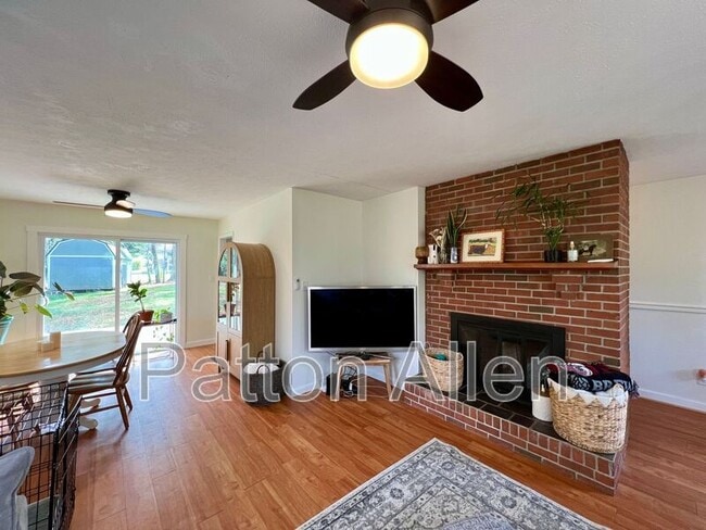 Photo - 30 Stevens Hill Rd