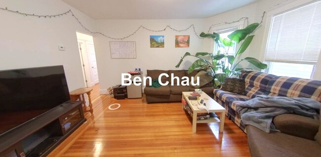 Building Photo - 17 Ashland St Unit 3B