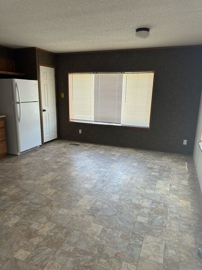 Photo - 3 Bed, 2 Bath Trailer