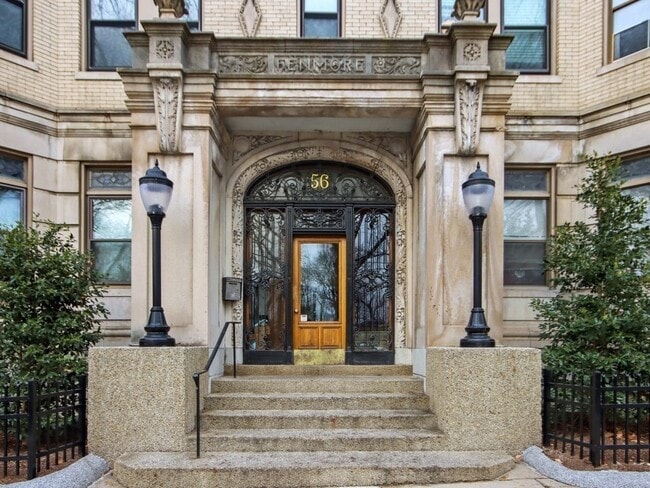 Photo - 56 Charlesgate E Unit 146