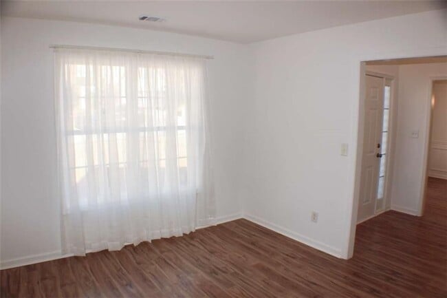 Photo - 1060 Grace Dr