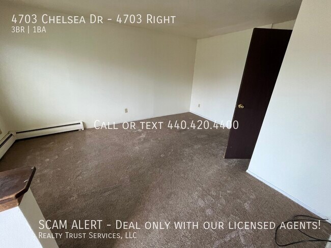 Photo - 3 bed 1 bath Duplex Unit 4703 Right