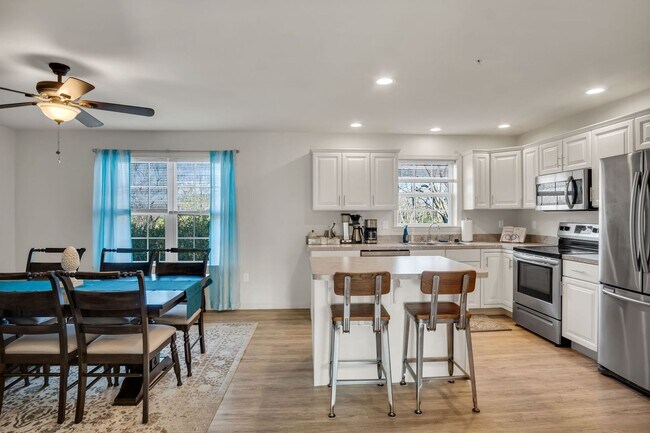 Photo - Luxury 4/BR townhome in Carlisle