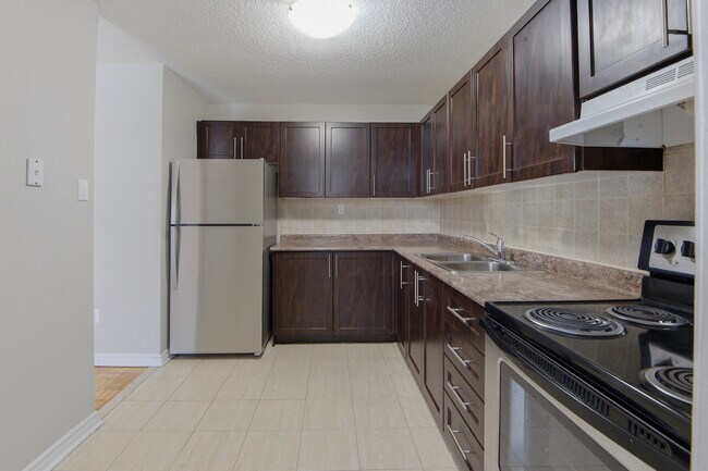 Photo - Springdale Place North