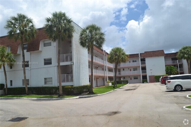 Building Photo - 8000 Lagos De Campo Blvd Unit A-106 Rental