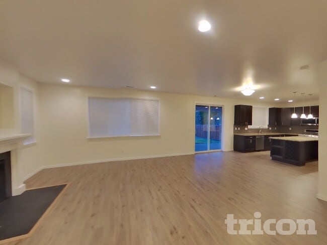 Photo - 4262 Novak Dr SW