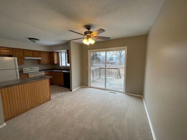 Photo - 16110 Hickory St