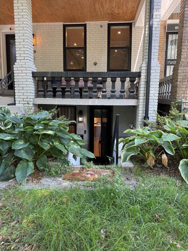 Photo - 1331 Taylor St