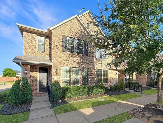 Building Photo - 4621 Piedras Lanzar Dr