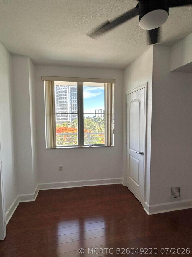 Photo - 1830 Radius Dr Unit 514