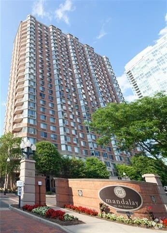 Building Photo - 20 2nd St Unit 2511 Rental