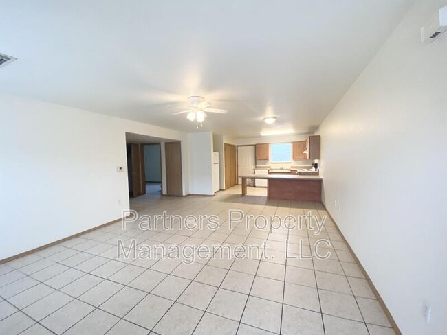 Photo - 860 S Curtis Ave