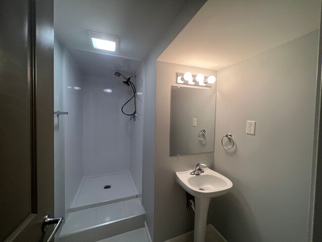 Photo - NORTHGATE MOVE IN READY! 3 BEDROOM 2 FULL ... House
