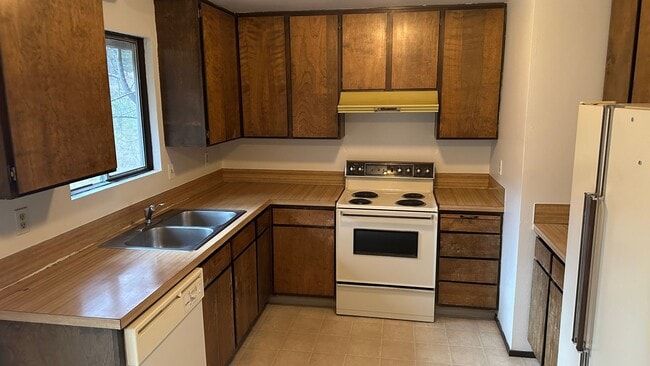 Photo - 108-31-41 Thurston Duplex, Bend Unidad 108-31 Thurston