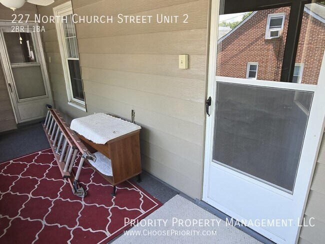 Photo - !Coming Soon! 2BR 1BA upstairs duplex, Woo... Unit 2