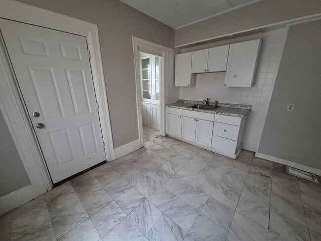 Photo - 1107-1109 South Clinton Unidad 1109