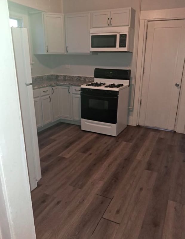 Photo - 810 Lenox Ave Unit 2