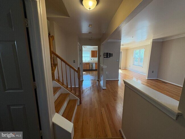 Photo - 4005 Blakney Ln SE