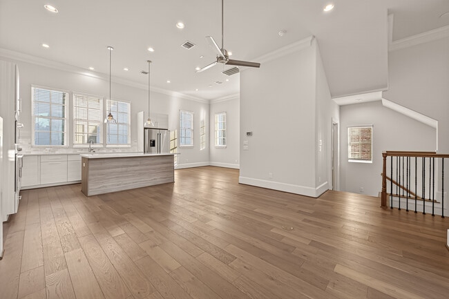 Photo - 9663 Kings Cross Station