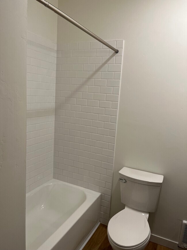 Photo - The Albert Building