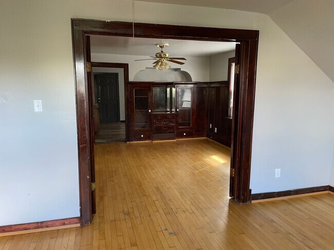 Photo - 3338-A N Richards St Unidad 3338A N Richards St (upper)