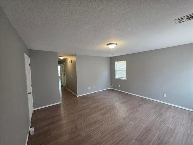 Photo - 602 Paige Pl