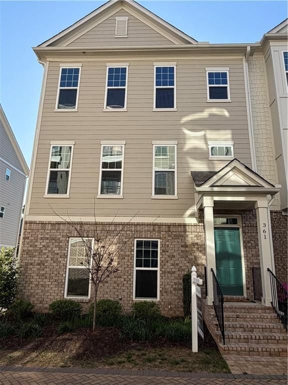 Photo - 361 Watson Ave