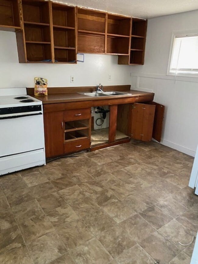 Photo - 493 N Harrisville Rd Unit 6