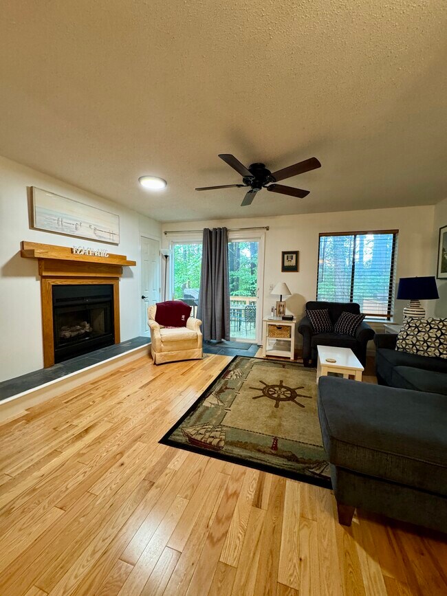 Photo - 74 Dunvegan Woods Unit 74