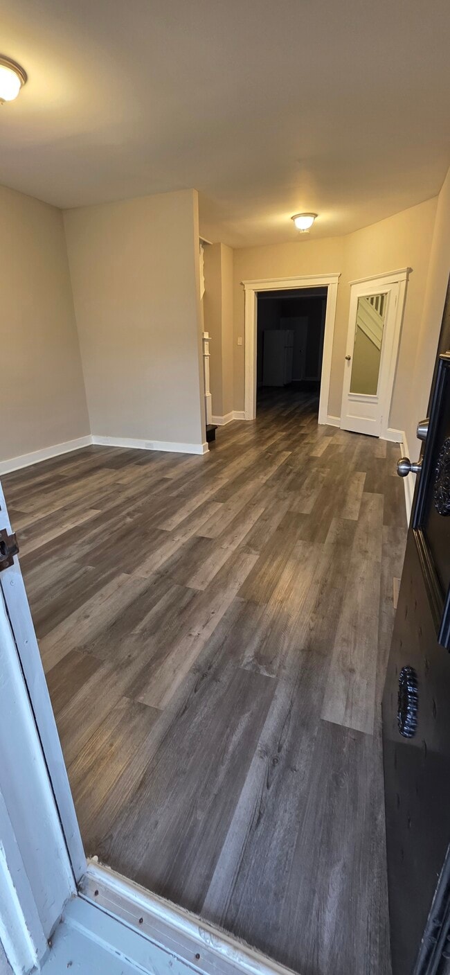 Photo - 2917 Winchester St