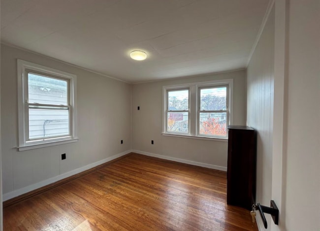 Photo - 77-25-7169 169th St