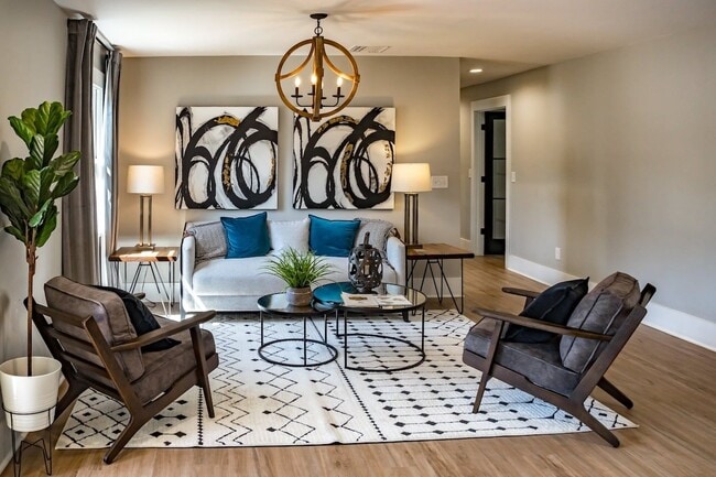 Photo - Crestwood Green Apartments