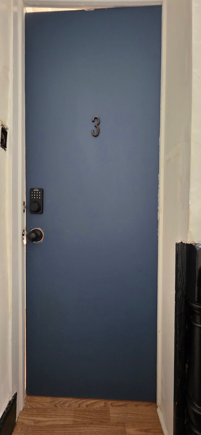 Photo - 2920 Parkwood Ave Unit Apt 3