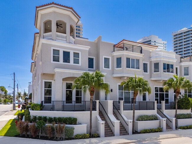 Building Photo - 514 N Birch Rd