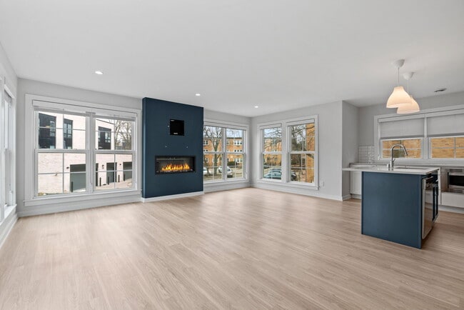 Building Photo - Harriet Apartments | 4326