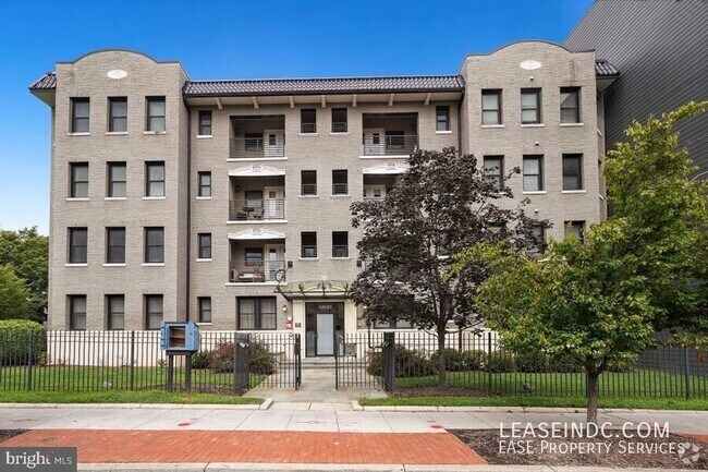 Building Photo - 4800 Georgia Ave NW Unit #105 Rental