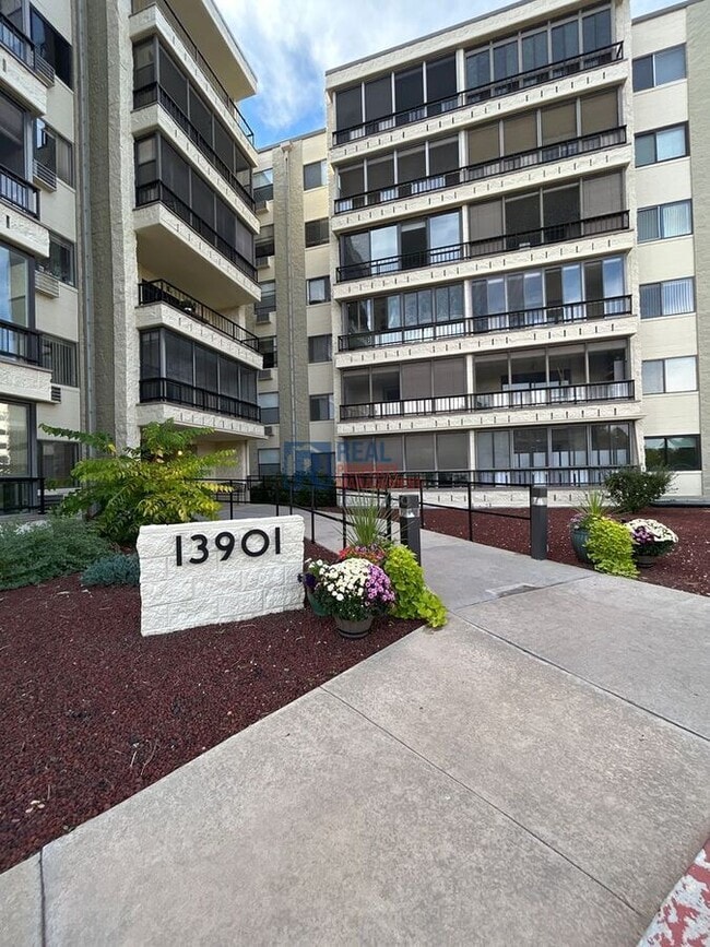 Photo - 13901 E Marina Dr Unidad 109