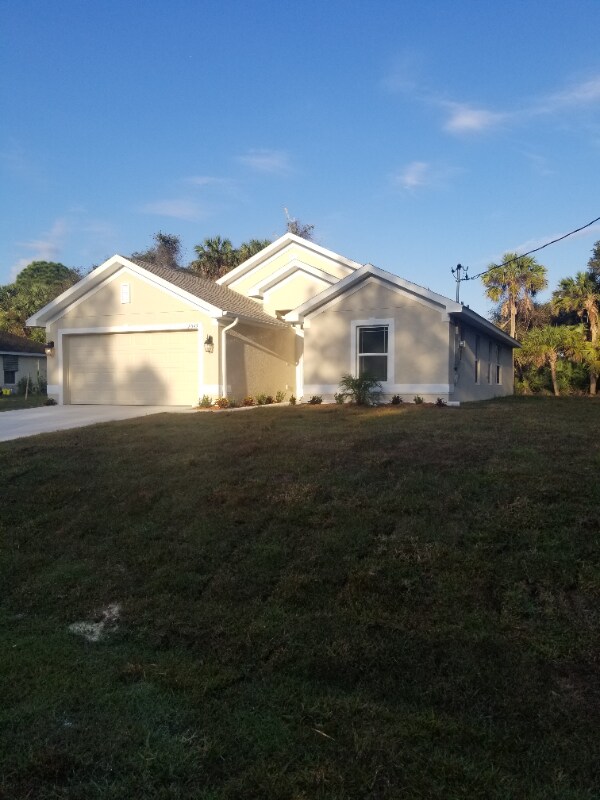 Photo - 2043 Ananas Rd
