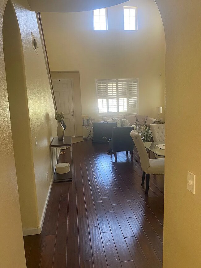 Photo - 992 Yosemite Dr